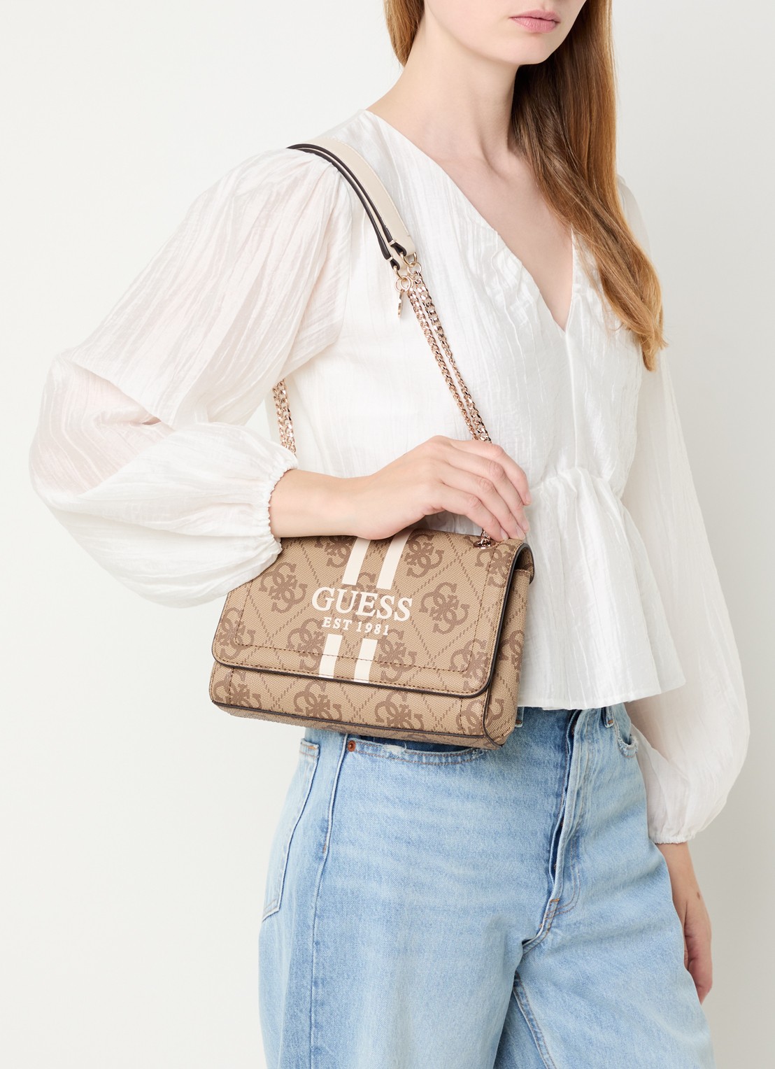 GUESS Noelle II schoudertas met logo - voorkant 2 lichtbruin