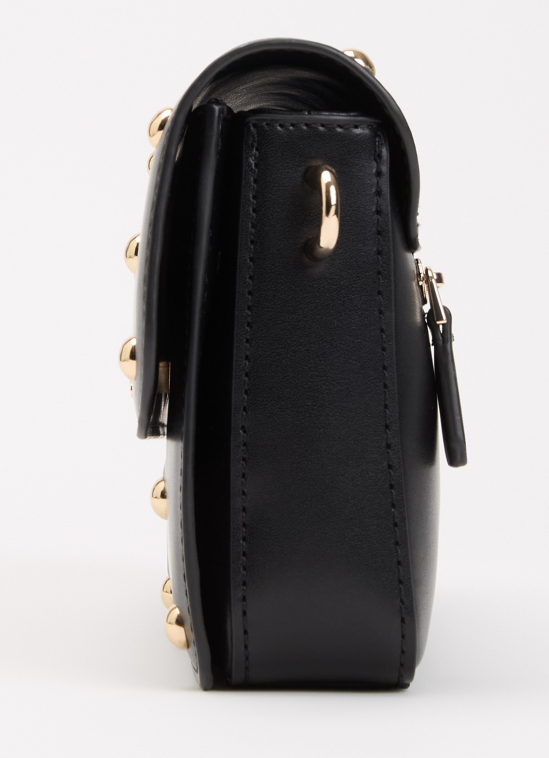 GUESS Sadie clutch met afneembare schouderriem en studs - detail 2 zwart