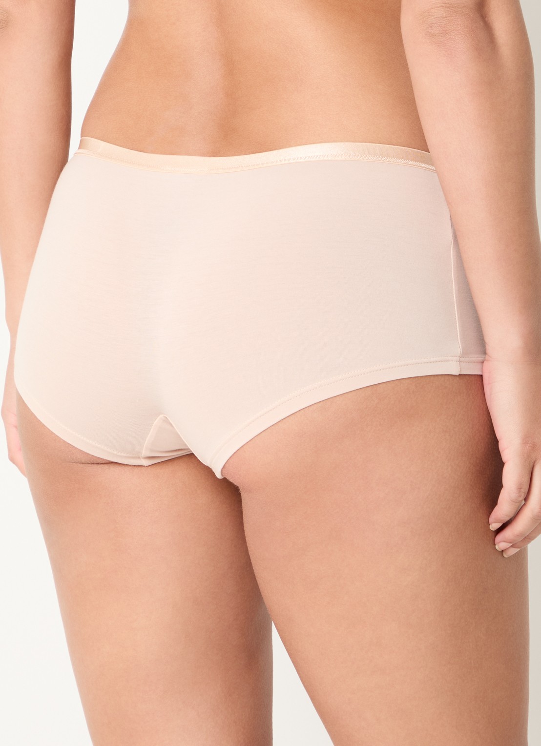 Hanro Cotton Sensation shorty - achterkant 4 beige
