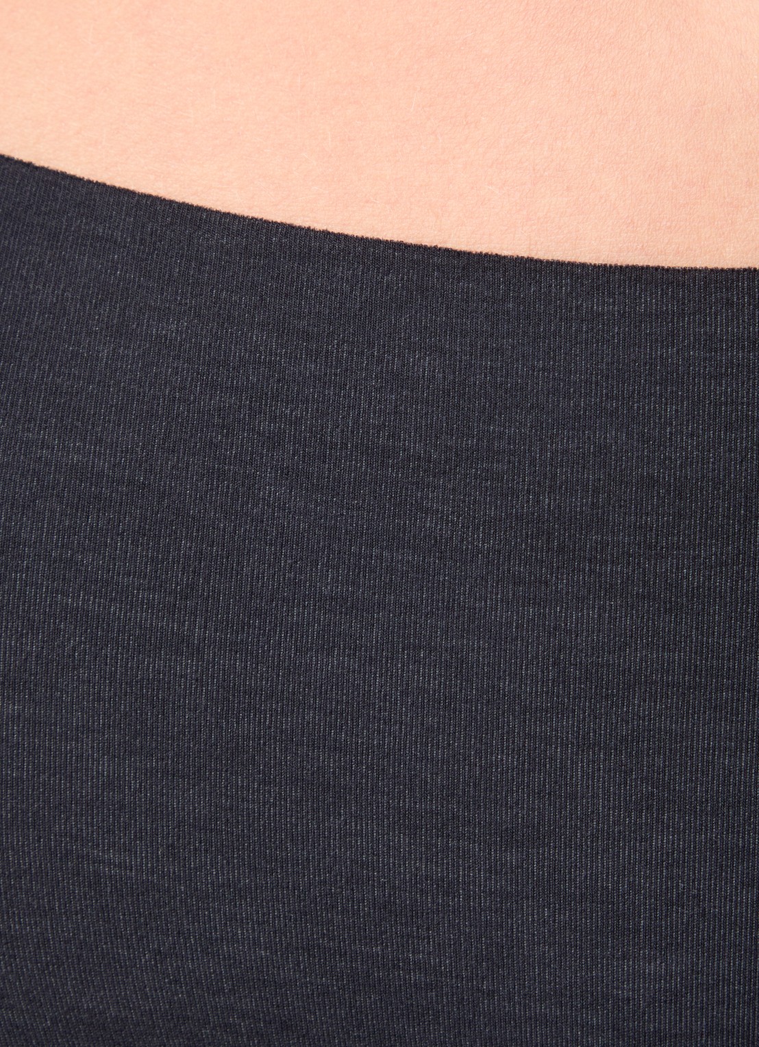 Hanro High waisted naadloze slip - detail 3 zwart