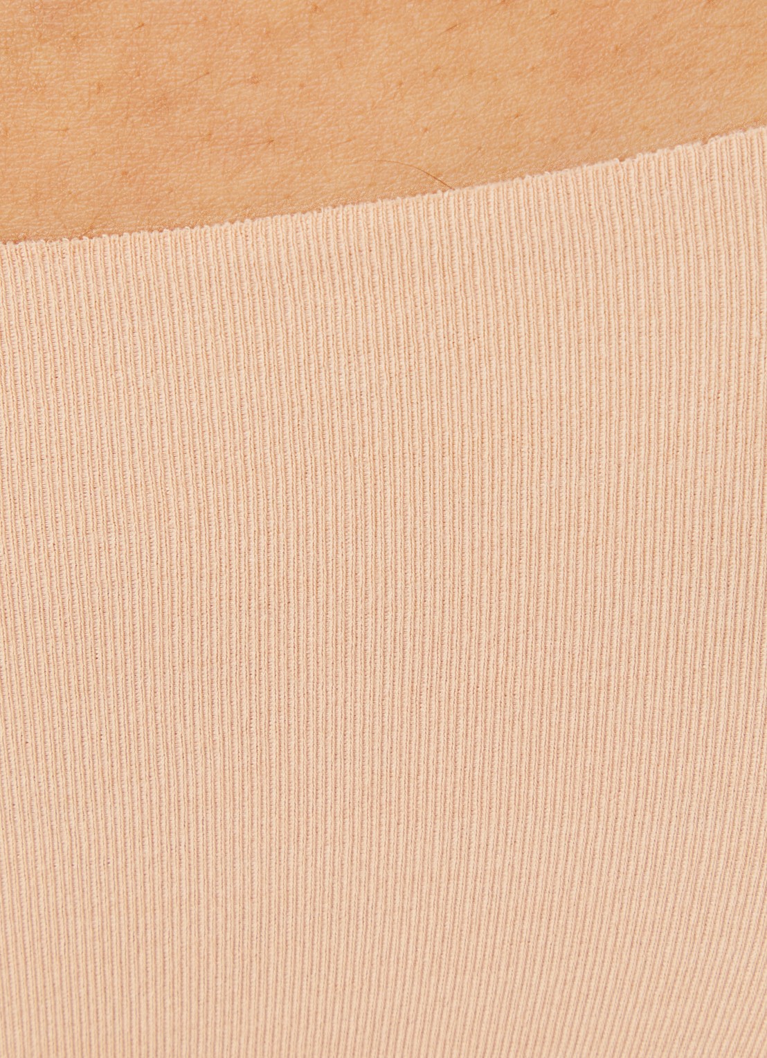 Hanro Invisible Cotton naadloze slip - detail 2 beige