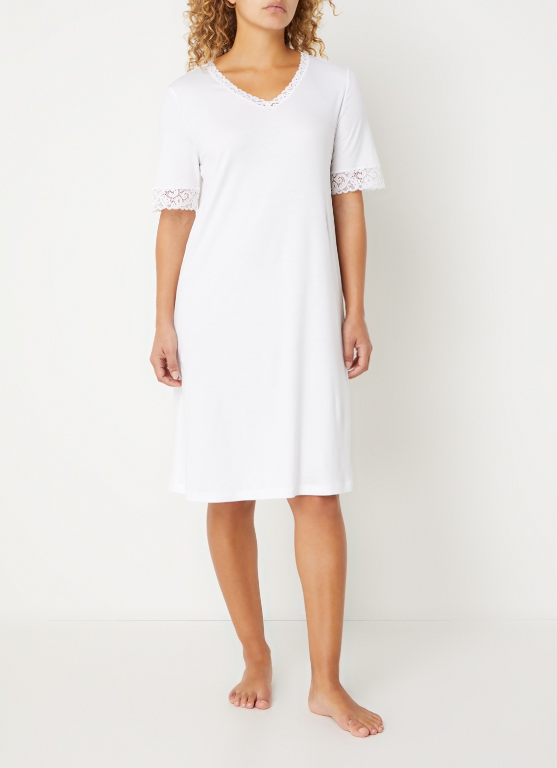 Hanro Moments nachthemd van jersey met details van kant - detail 2 wit
