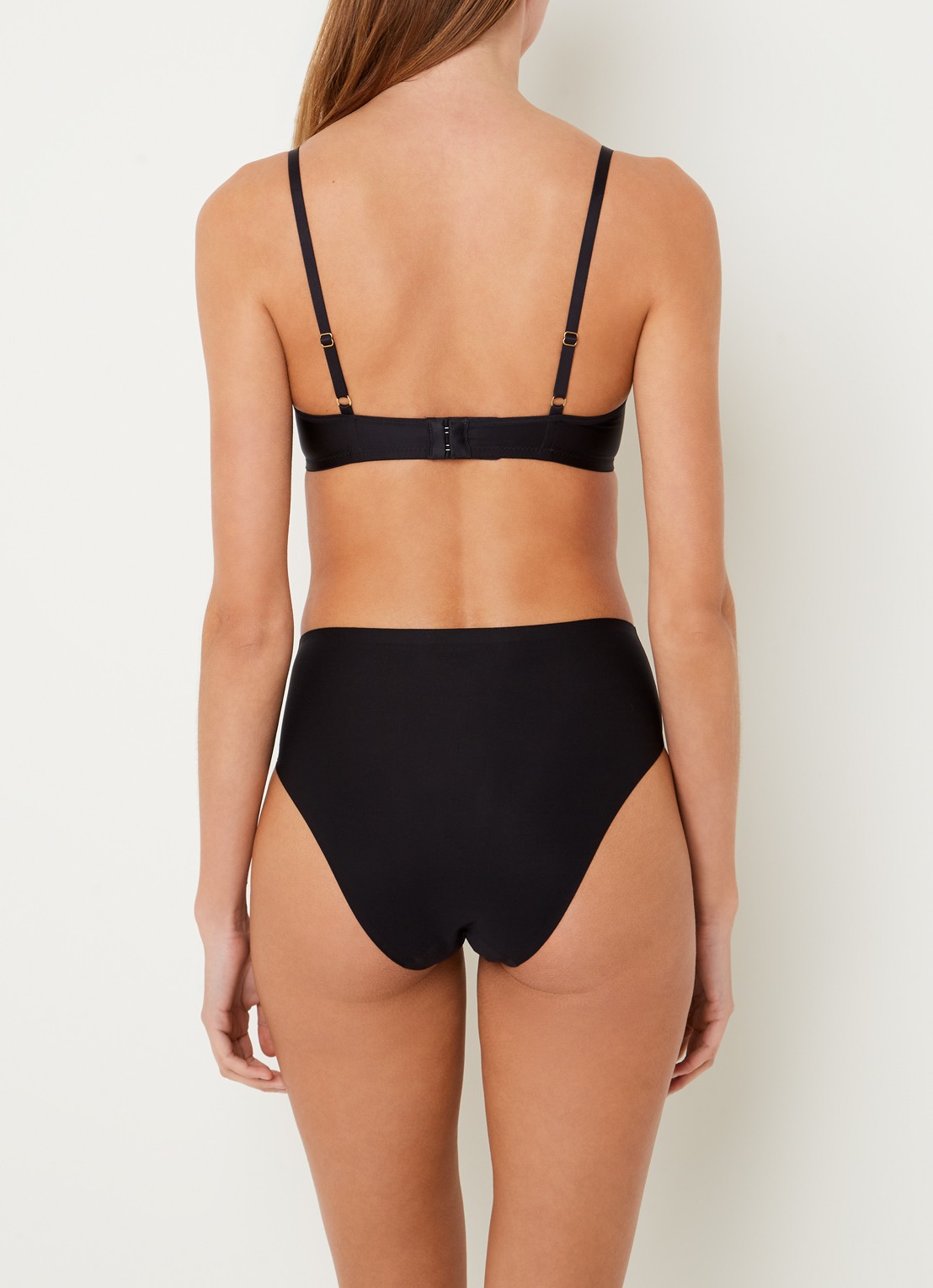 Hanro Satin Deluxe voorgevormde bh zonder beugel - achterkant 4 zwart