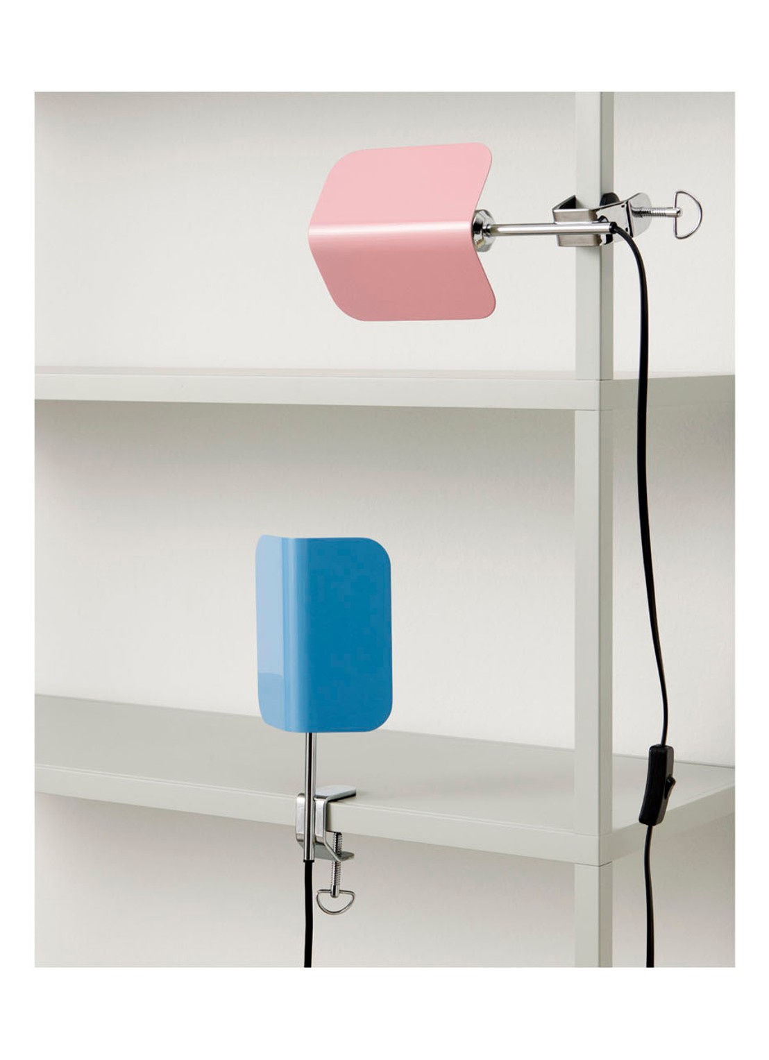Hay Apex klemlamp 27,5 cm - voorkant 2 lichtblauw