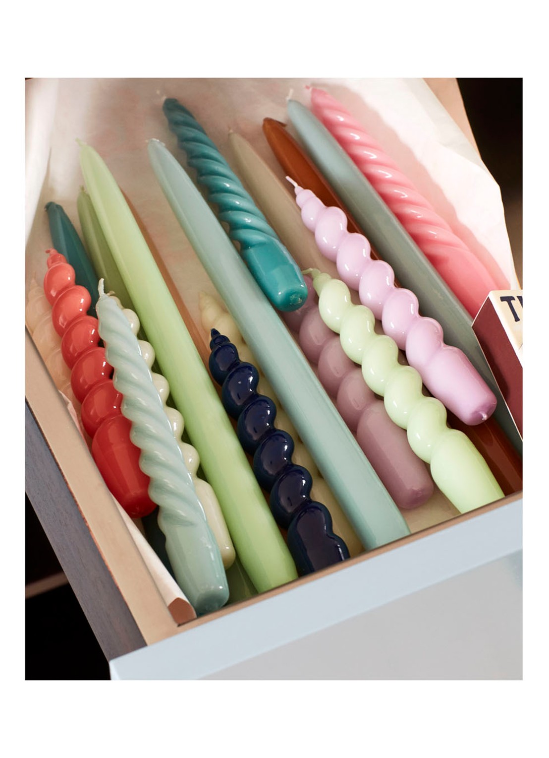 Hay Candle Twist kaars set van 6 - voorkant 2 undefined