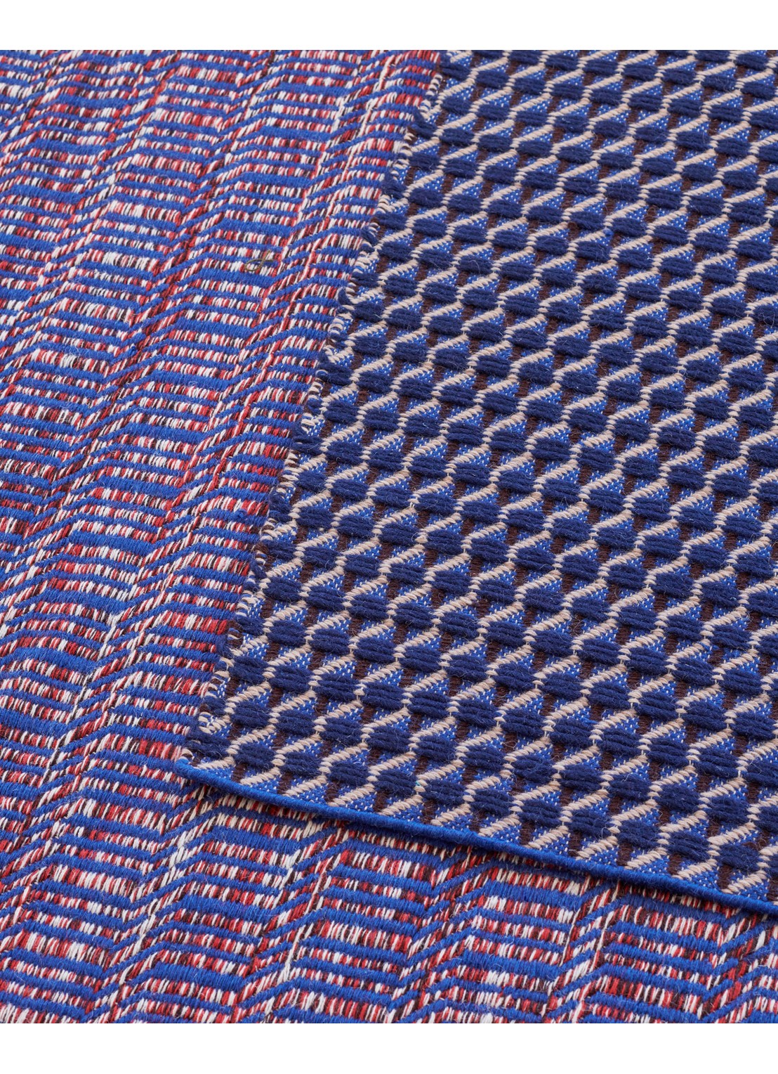 Hay Channel vloerkleed in wolblend 140 x 200 cm - detail 3 indigo