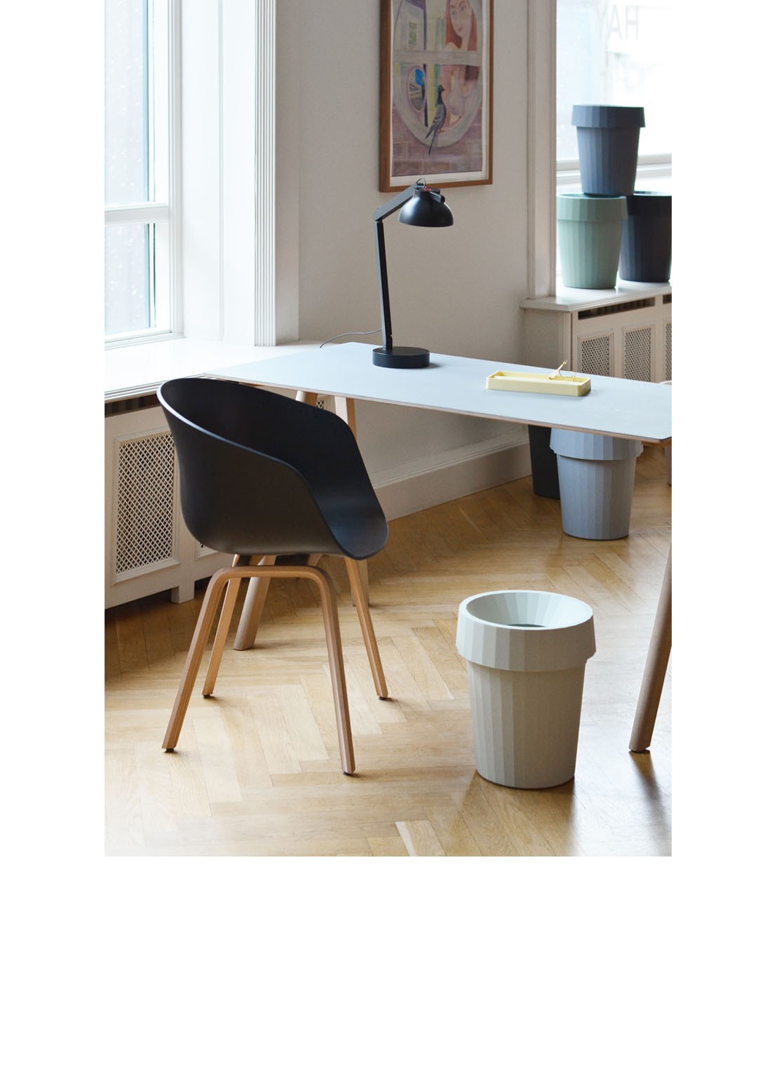 Hay Shade Bin prullenbak 14 liter - voorkant 3 lichtgrijs