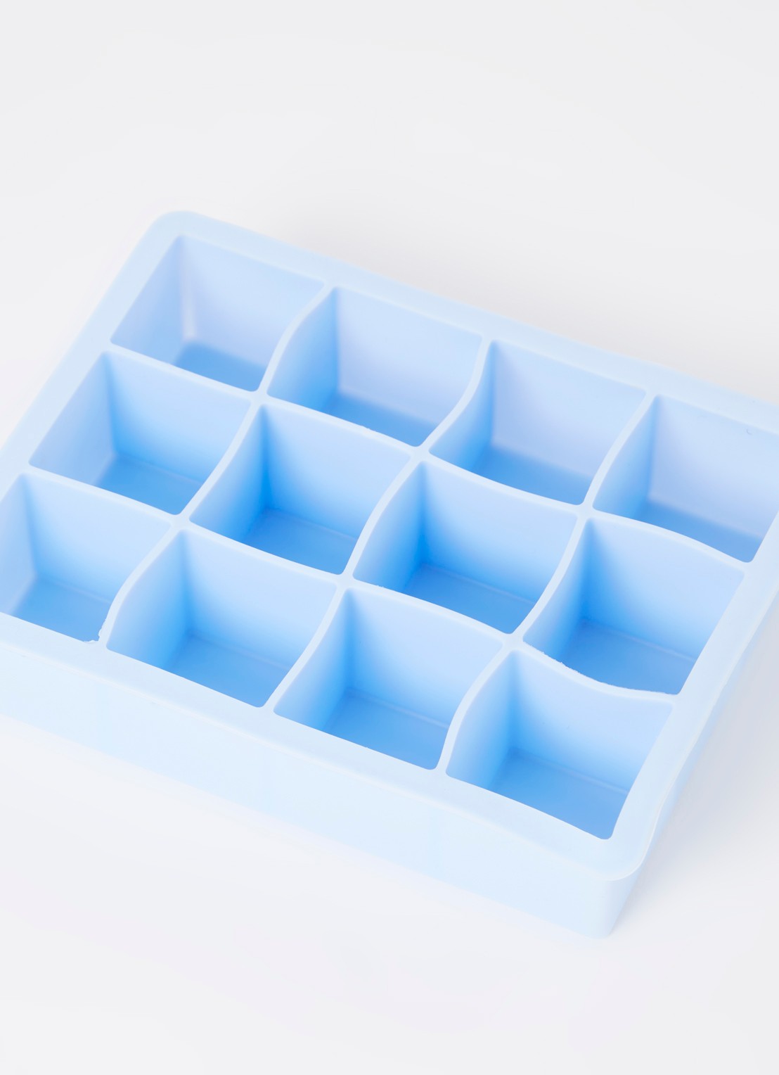 Hay Square XL ijsblokjesvorm - voorkant 2 lichtblauw
