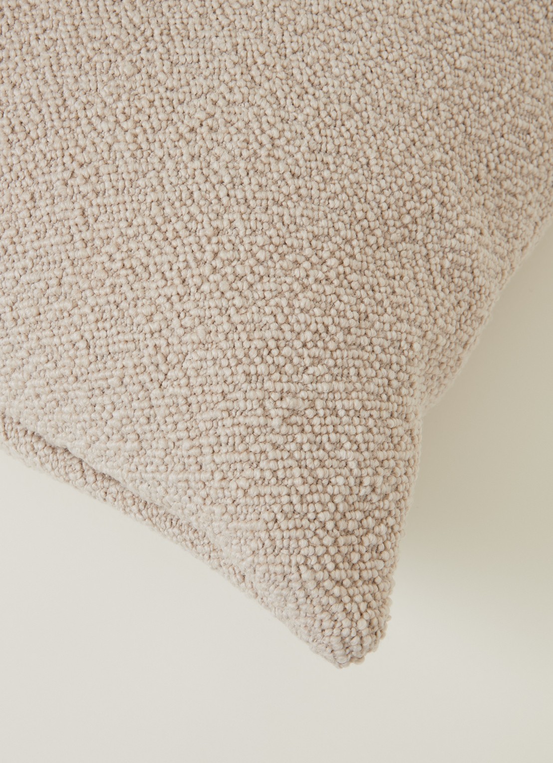 Hay Texture sierkussen 50 x 50 cm - detail 4 gebroken wit