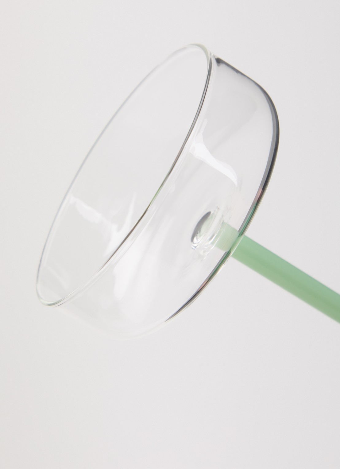 Hay Tint Coupe champagne glas 20 cl set van 2 - detail groen