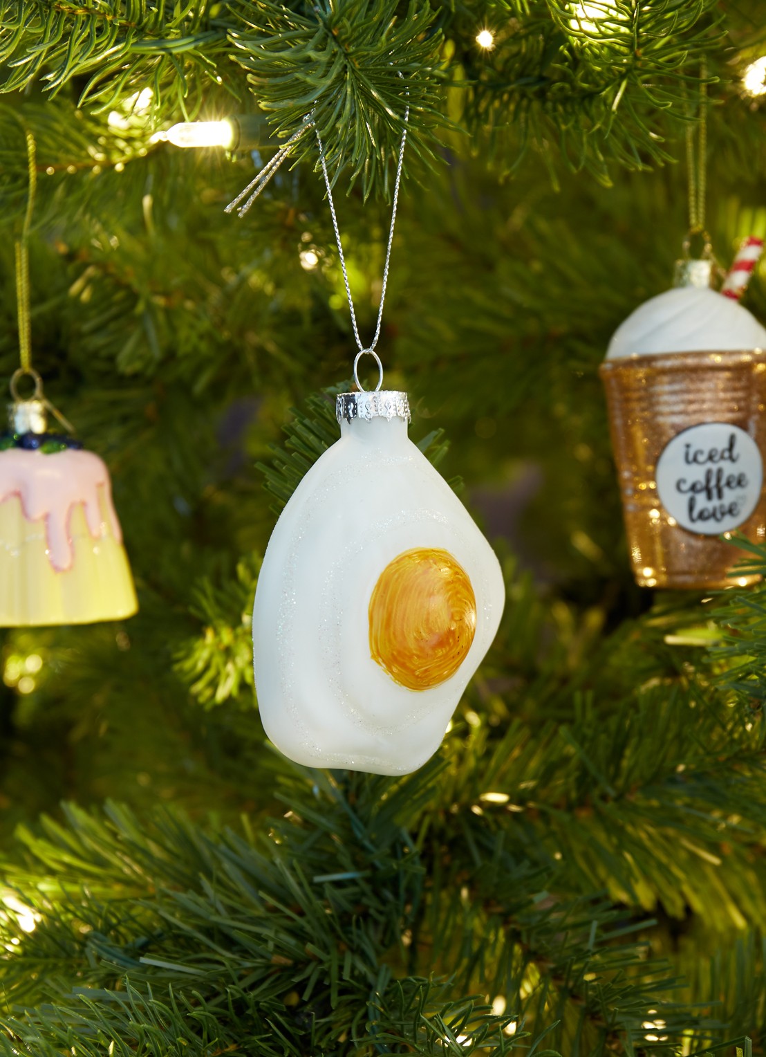 HD Collection Egg kersthanger 7,5 cm - voorkant 2 geel