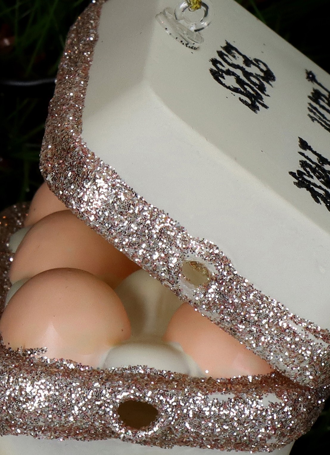 HD Collection Verse eieren kersthanger 6,5 cm - detail 4 beige