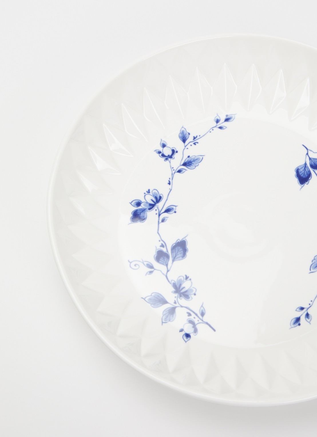 Heinen Delfts Blauw Blauw Vouw pastabord 24 cm  - detail wit