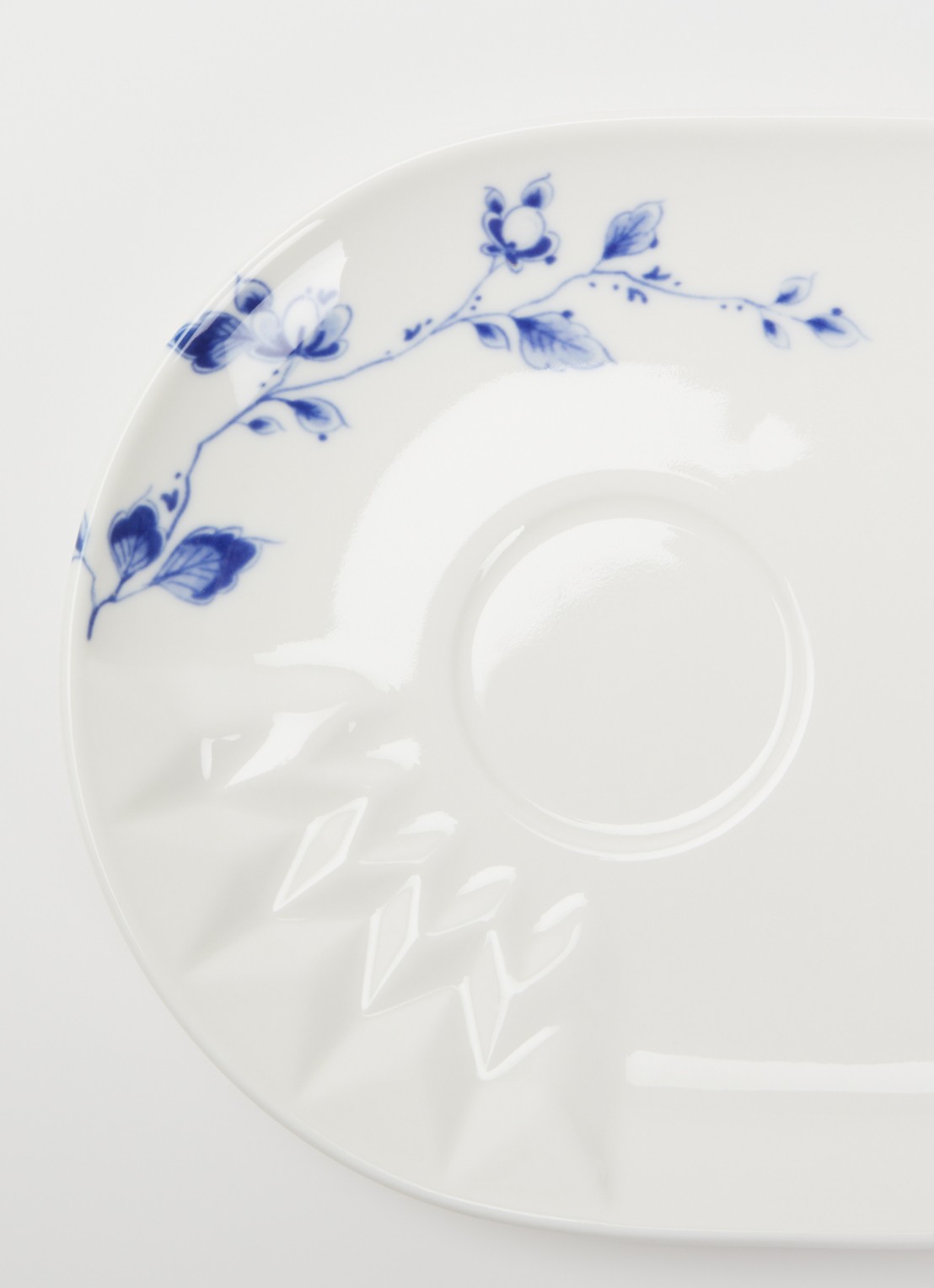 Heinen Delfts Blauw Blauw Vouw schotel 18 cm  - voorkant 2 wit