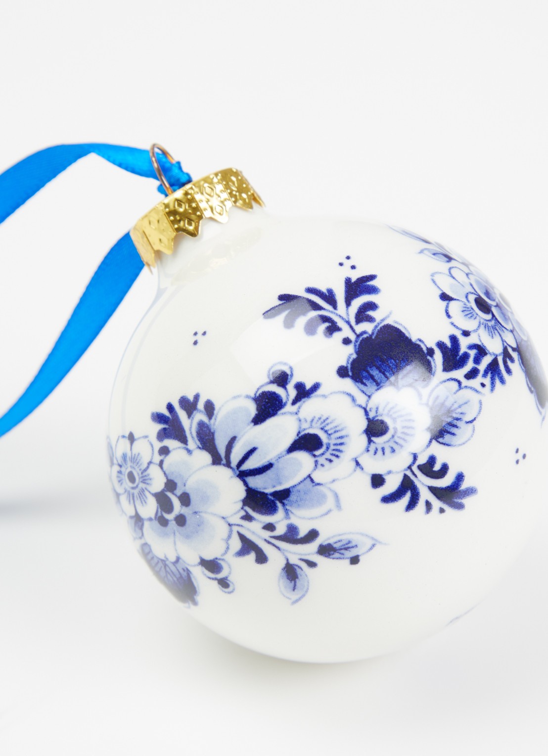 Heinen Delfts Blauw Bloemen Amsterdam kerstbal 7 cm - detail gebroken wit