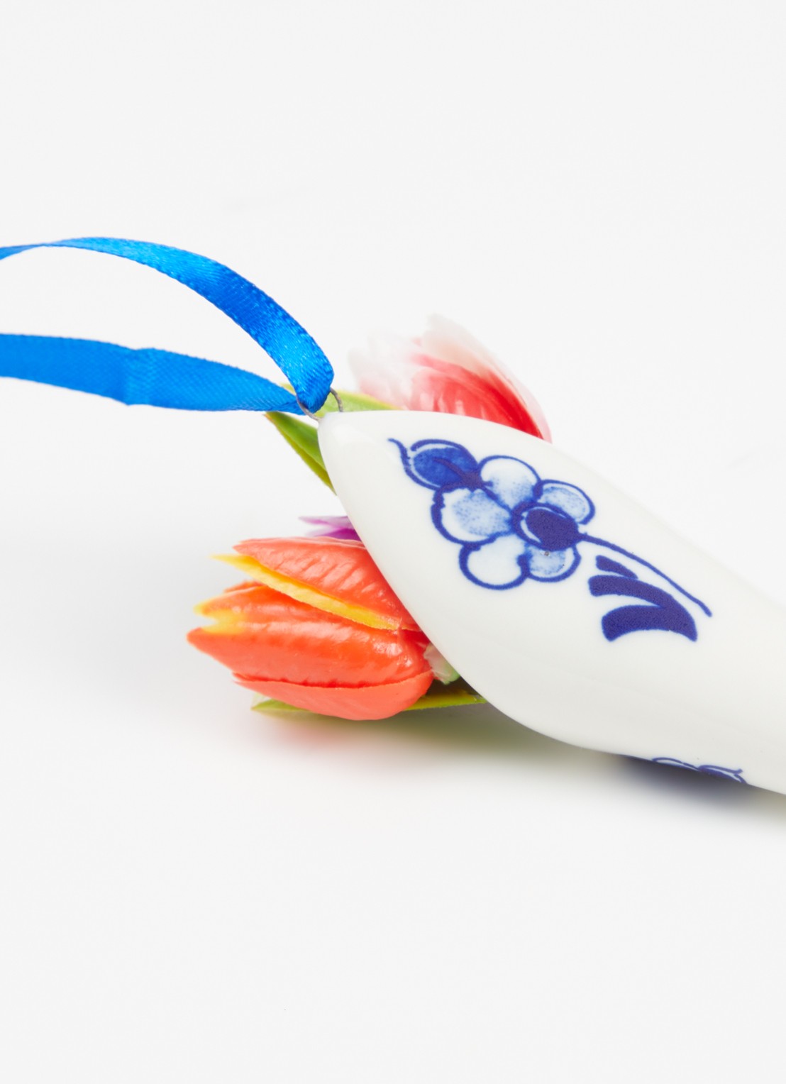 Heinen Delfts Blauw Bosje Tulpen kersthanger 9,5 cm - detail 2 gebroken wit