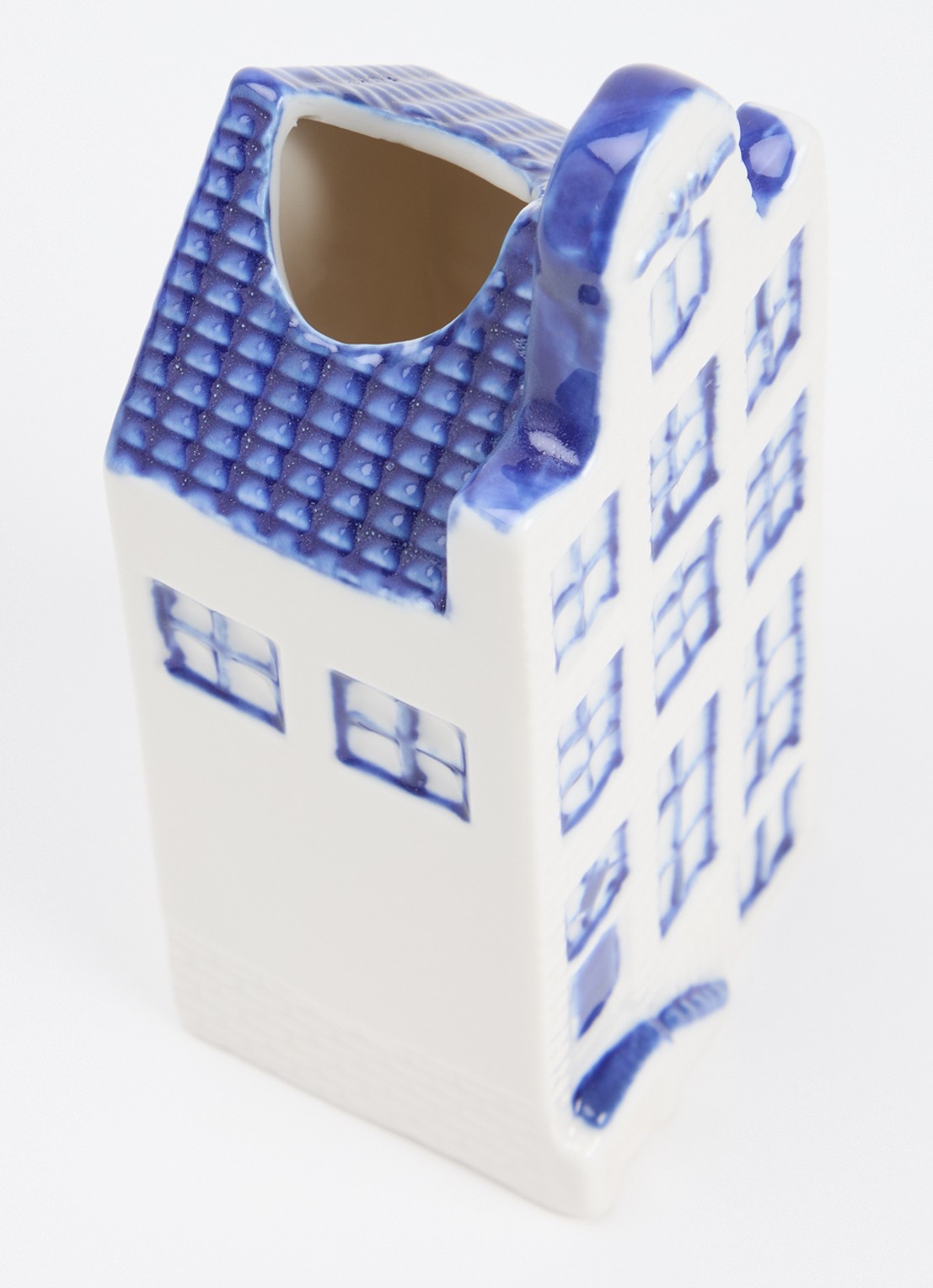 Heinen Delfts Blauw Huisje 2 Klokgevel vaas 15 cm - voorkant 2 blauw