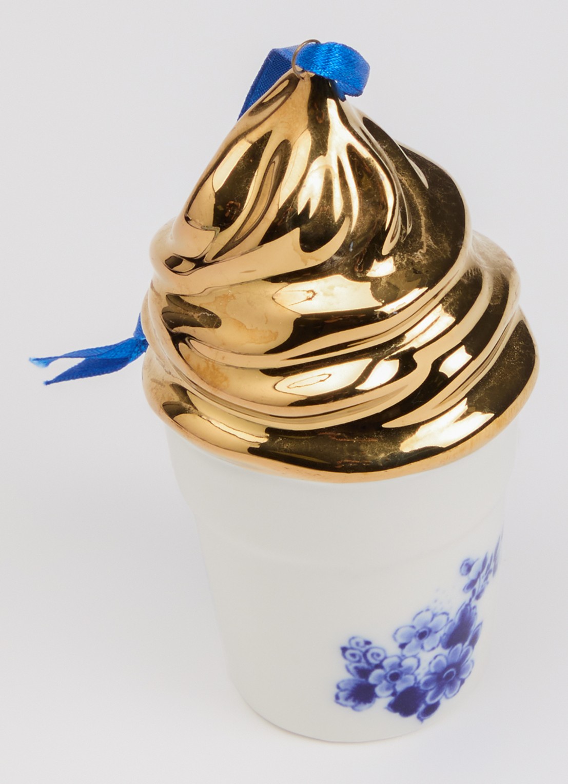 Heinen Delfts Blauw Softijsje kersthanger 9,5 cm - detail goud