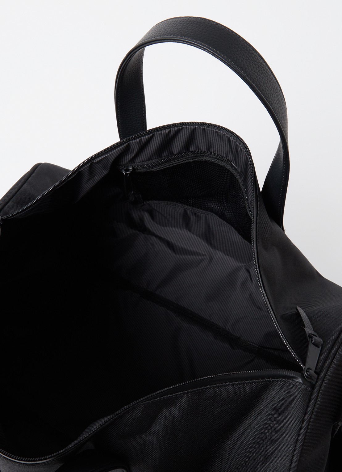 Herschel Supply Duffle Novel 43L weekendtas met afneembare schouderriem - detail 2 zwart