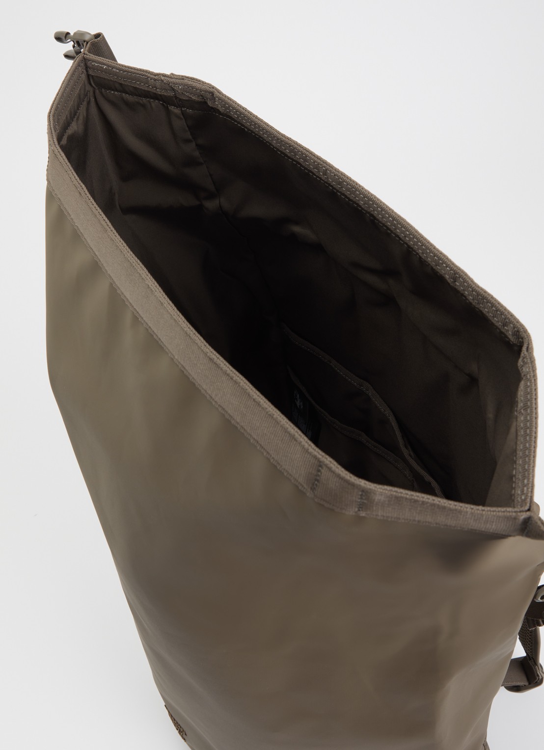 Herschel Supply Roll Top rugzak met 16 inch laptopvak en waterafstotende coating - detail 3 donkerbruin