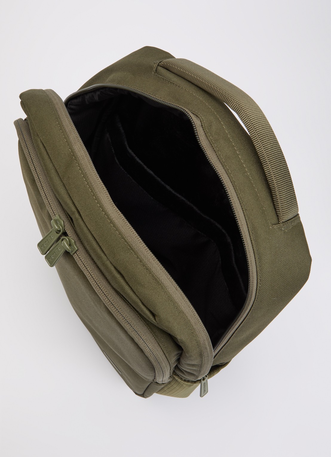 Herschel Supply Tech Division Kaslo rugzak met 15 inch laptopvak - detail 3 mosgroen