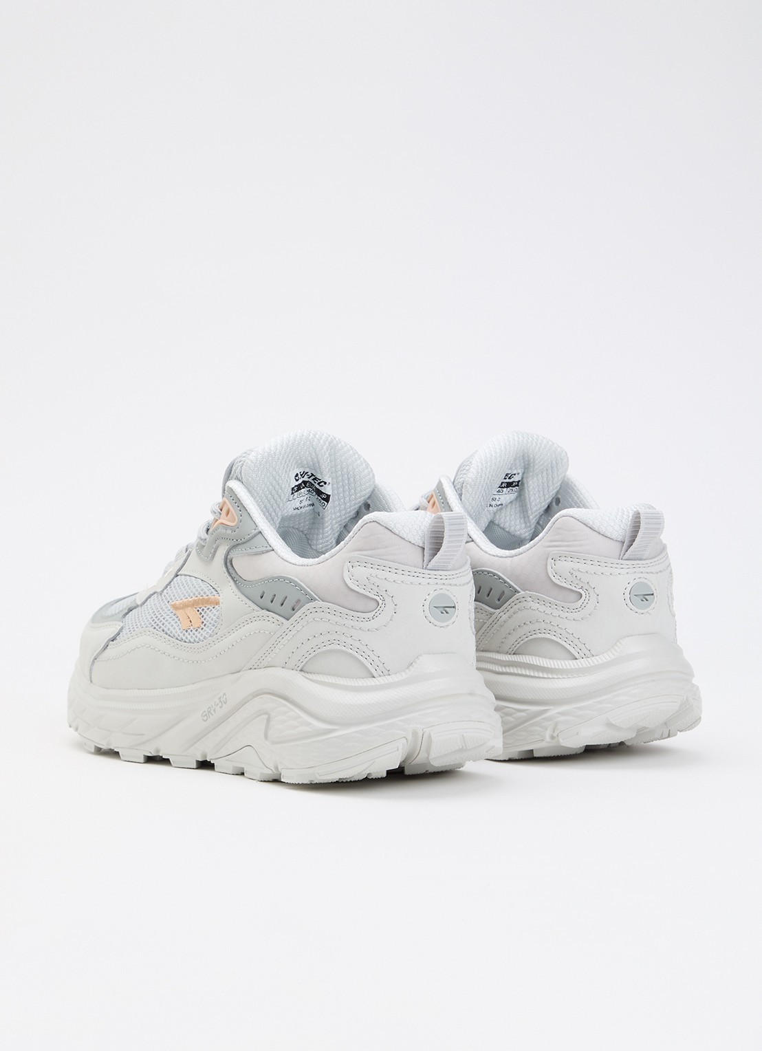 Hi-Tec Eastend WP GRV-30 sneaker met suède details - achterkant 2 lichtgrijs