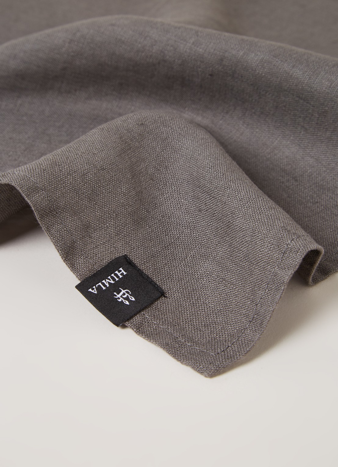 Himla Sunshine servet set van 4 - detail 3 donkergrijs