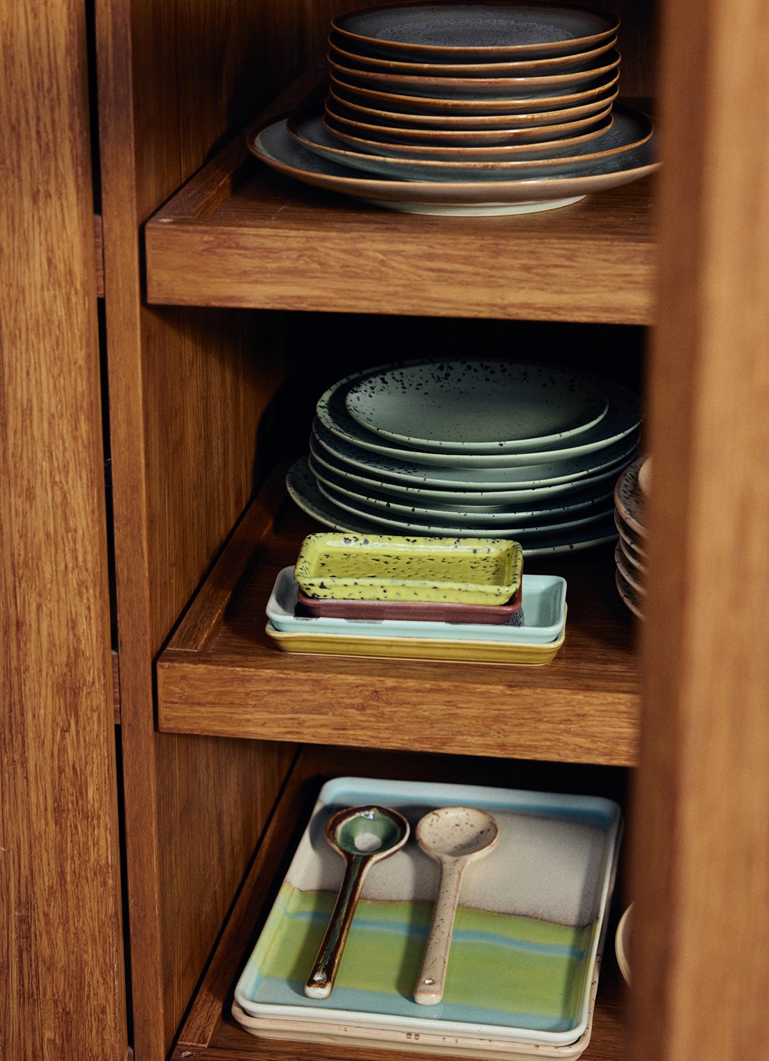HKliving 70s Ceramics Hills opschepbestek set van 2 - achterkant multicolor