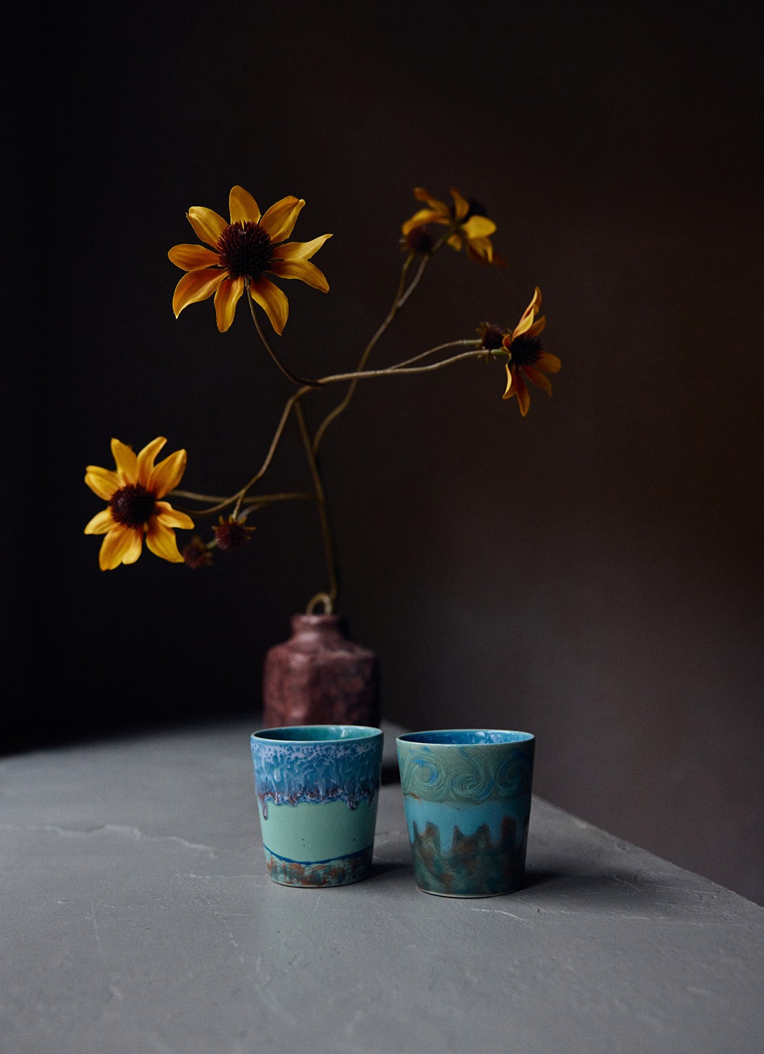 HKliving 70s Ceramics Van Gogh mok set van 2 - detail 3 blauw