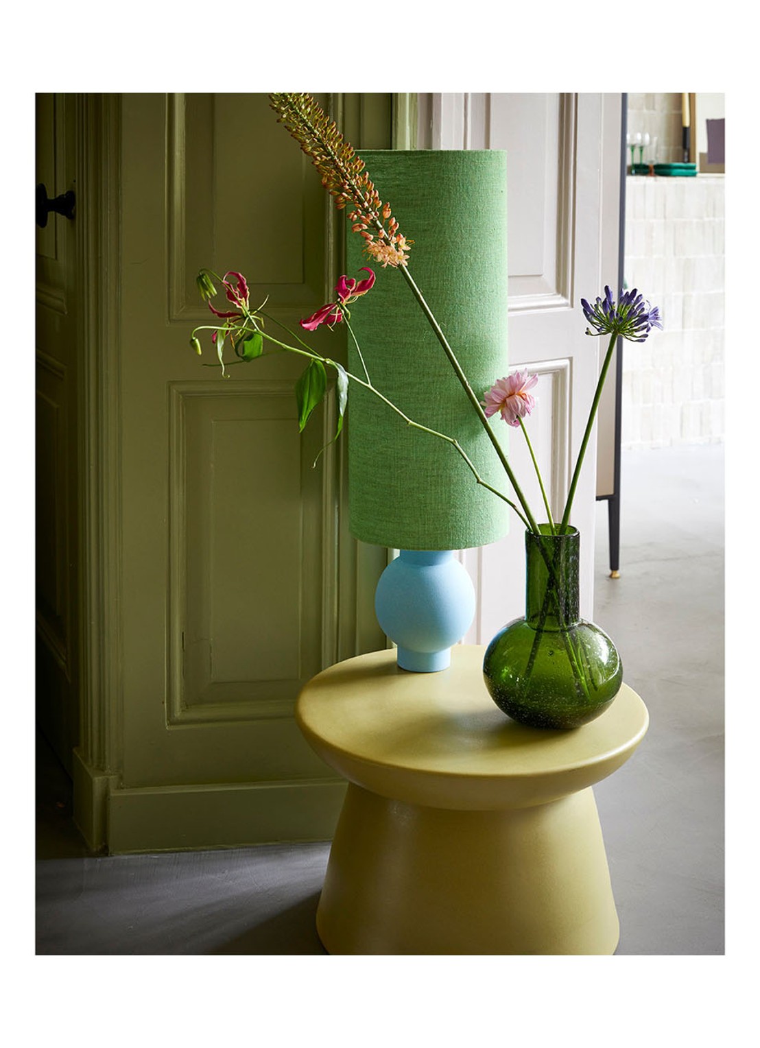 HKliving Earthenware bijzettafel 49 cm - voorkant 3 okergeel