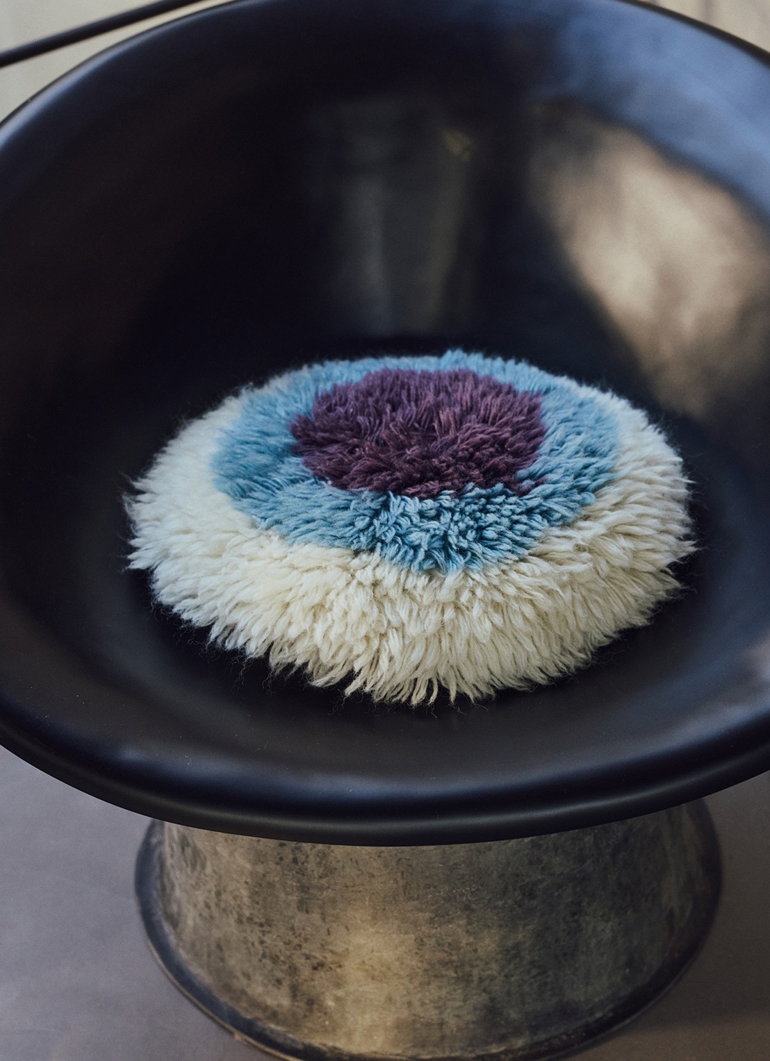 HKliving Eye Catcher sierkussen 40 cm - detail 2 blauw