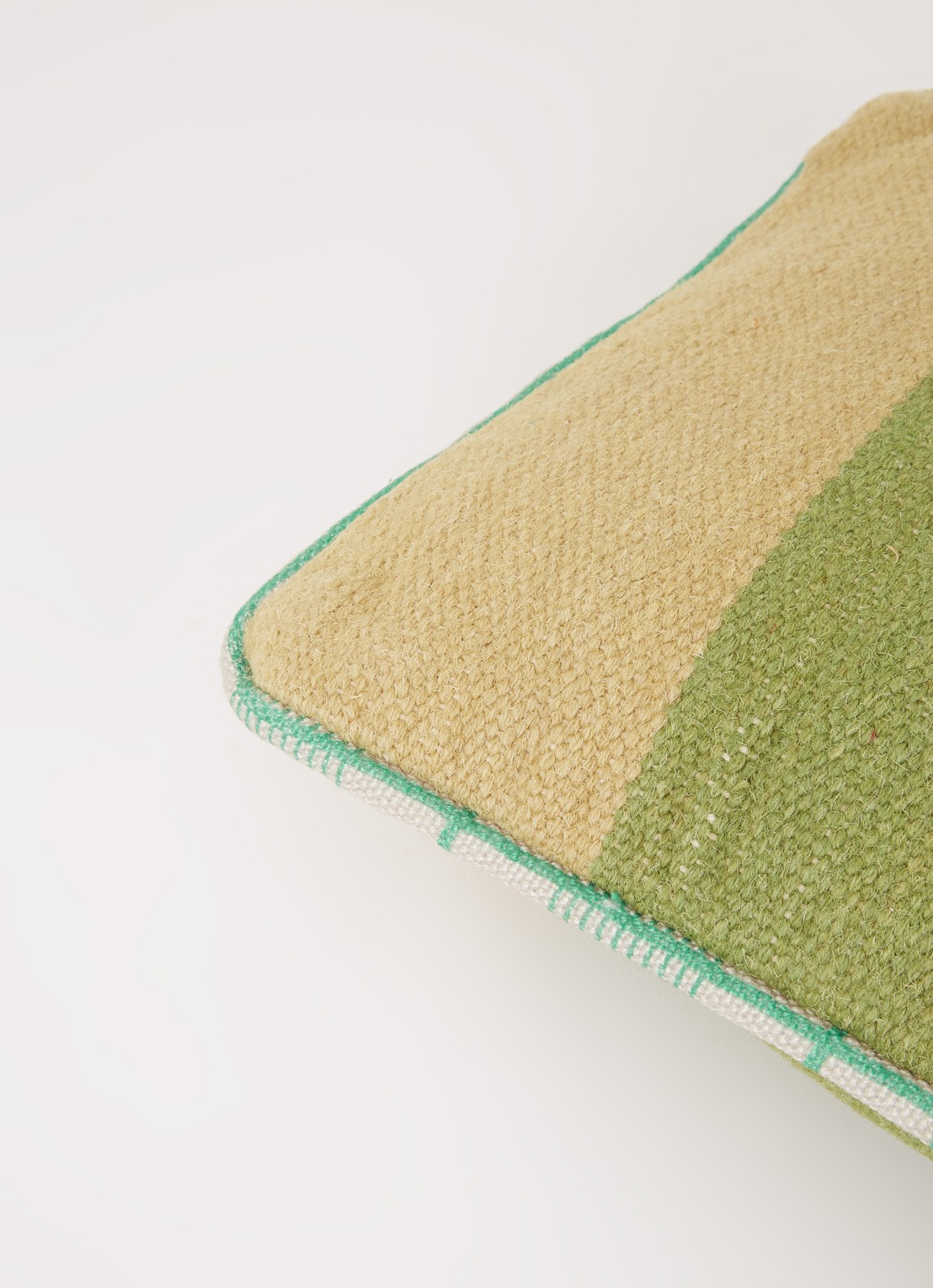 HKliving Hand Woven sierkussen 38 x 74 cm - detail 4 lindegroen