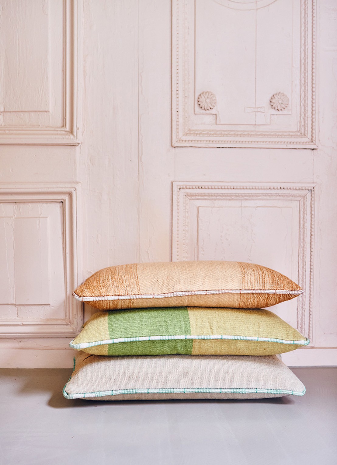 HKliving Hand Woven sierkussen 38 x 74 cm - detail 7 lindegroen