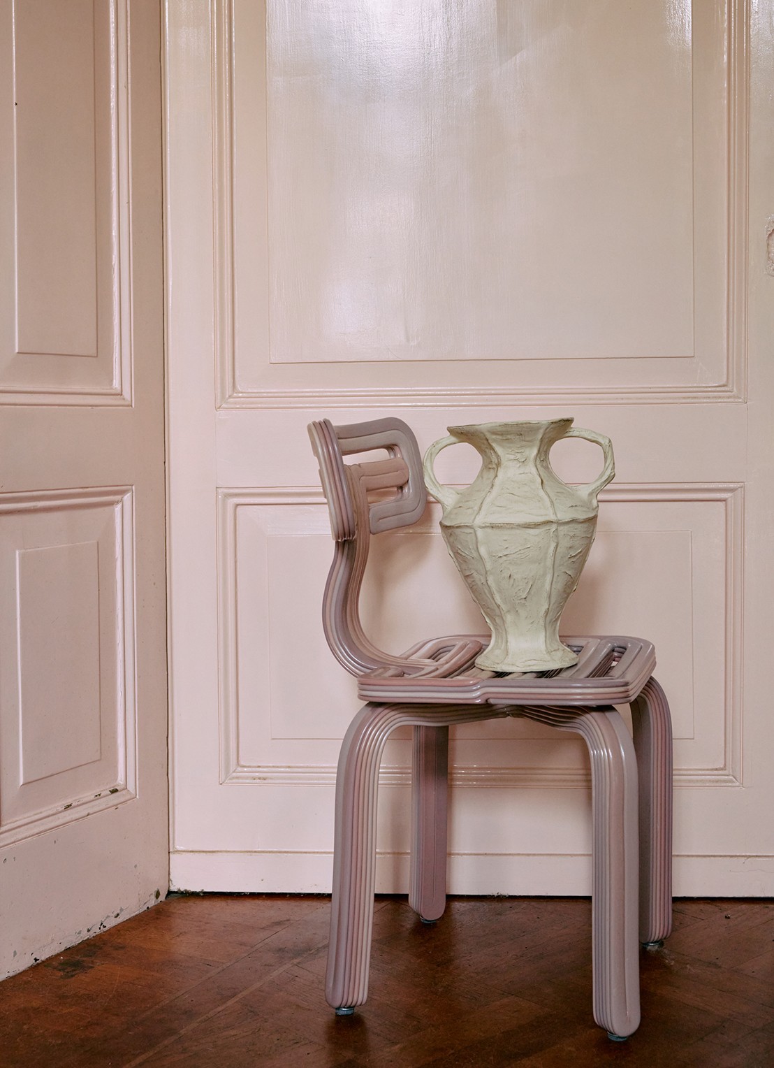 HKliving New Classics vaas - detail 4 beige