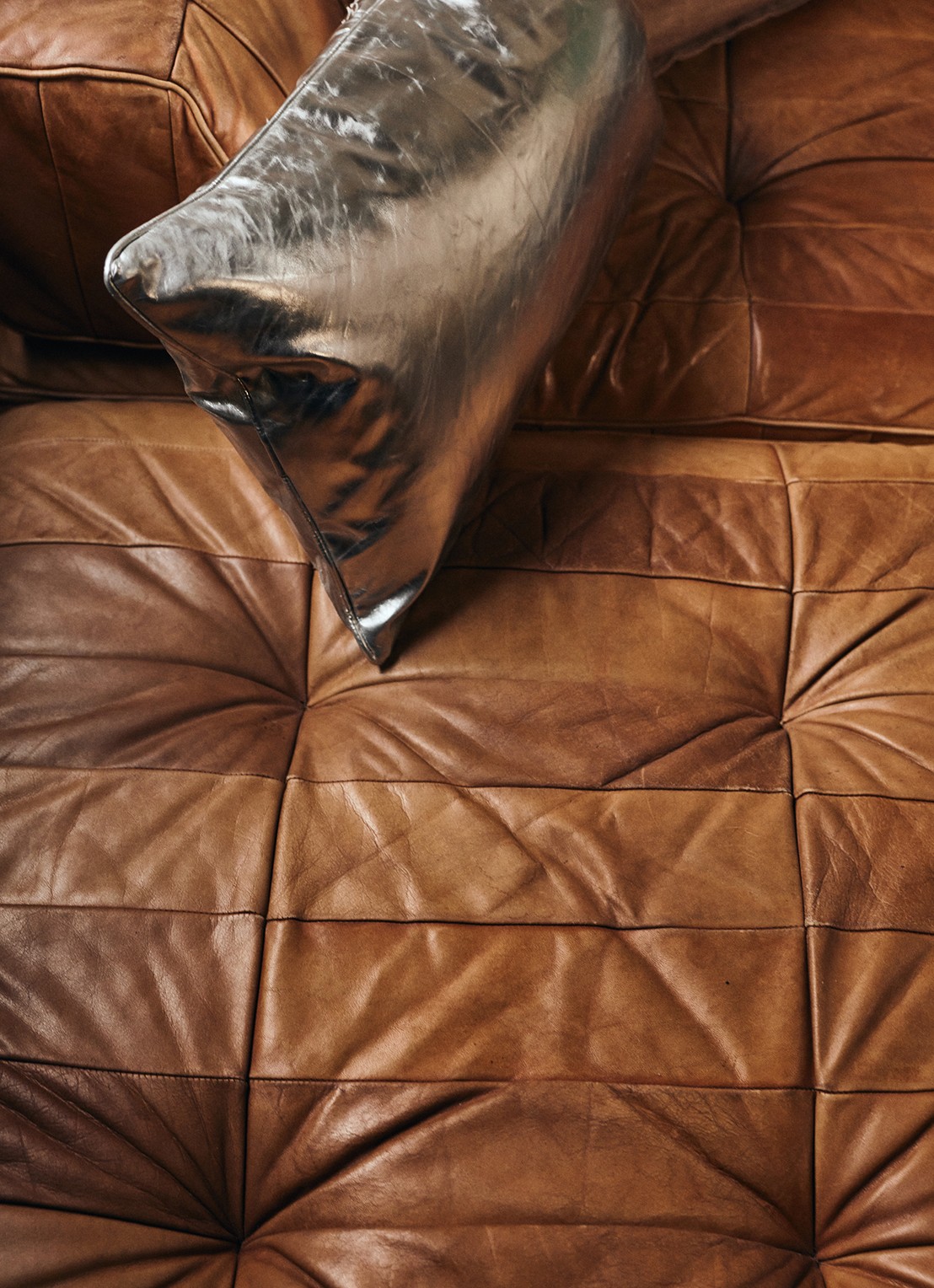 HKliving Sierkussen 60 x 35 cm - detail 3 zilver