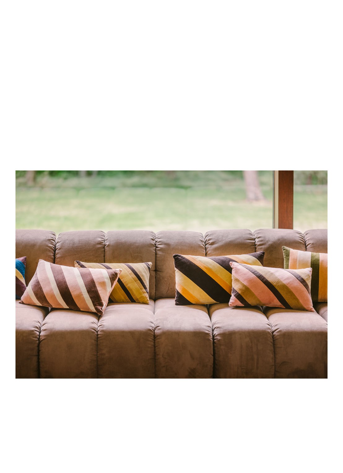HKliving Striped sierkussen 50 x 30 cm - voorkant 3 mosterd