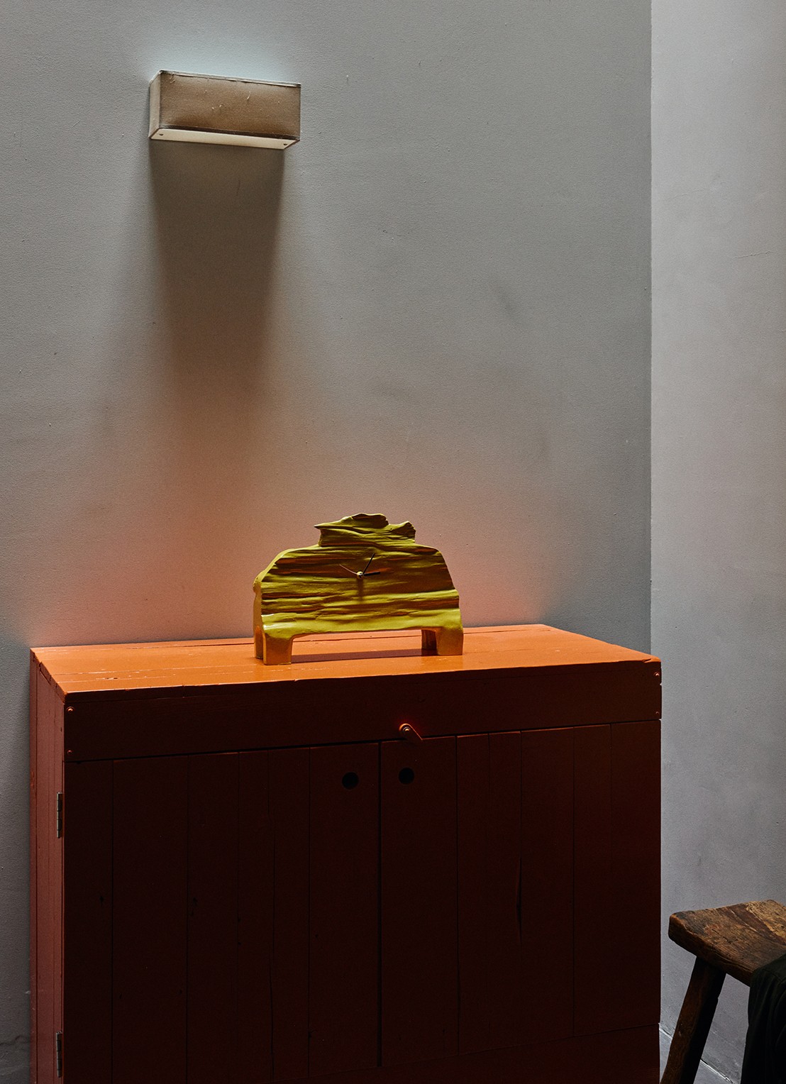 HKliving Teun Zwets klok - detail 3 khaki