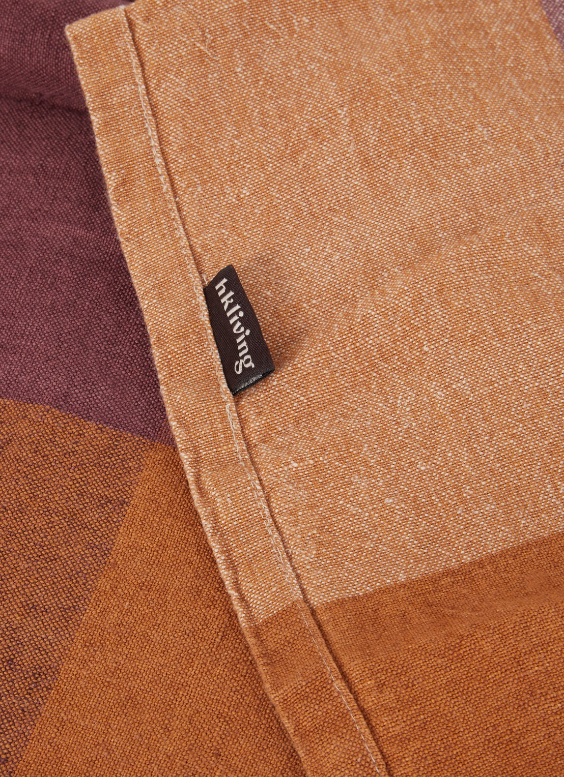 HKliving Vida tafelkleed in linnenblend 140 x 220 cm - voorkant 2 oranjebruin