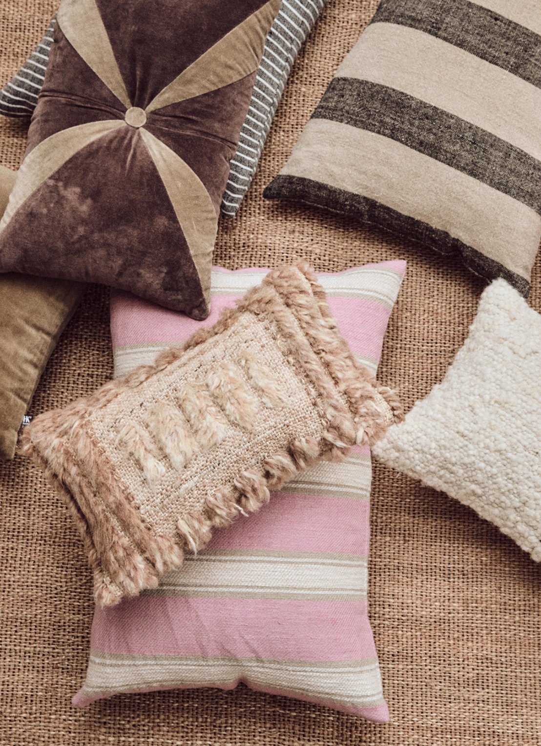HKliving Woven Sierkussen 40 x 60 cm - detail 4 roze