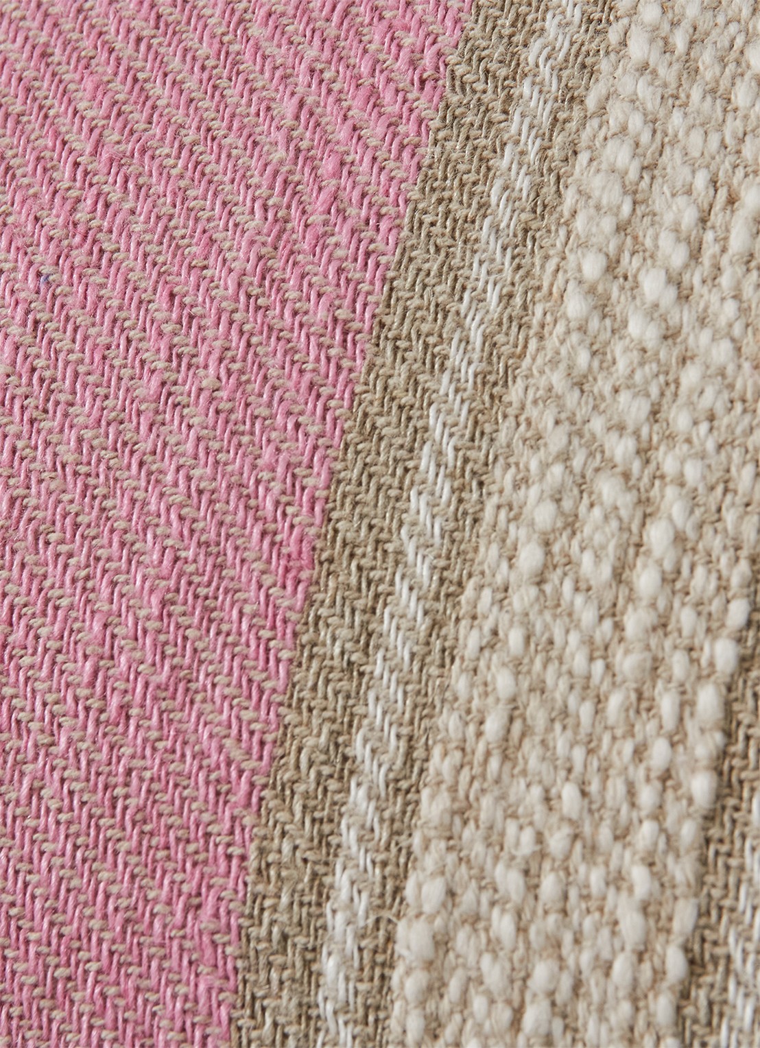 HKliving Woven Sierkussen 40 x 60 cm - detail 6 roze