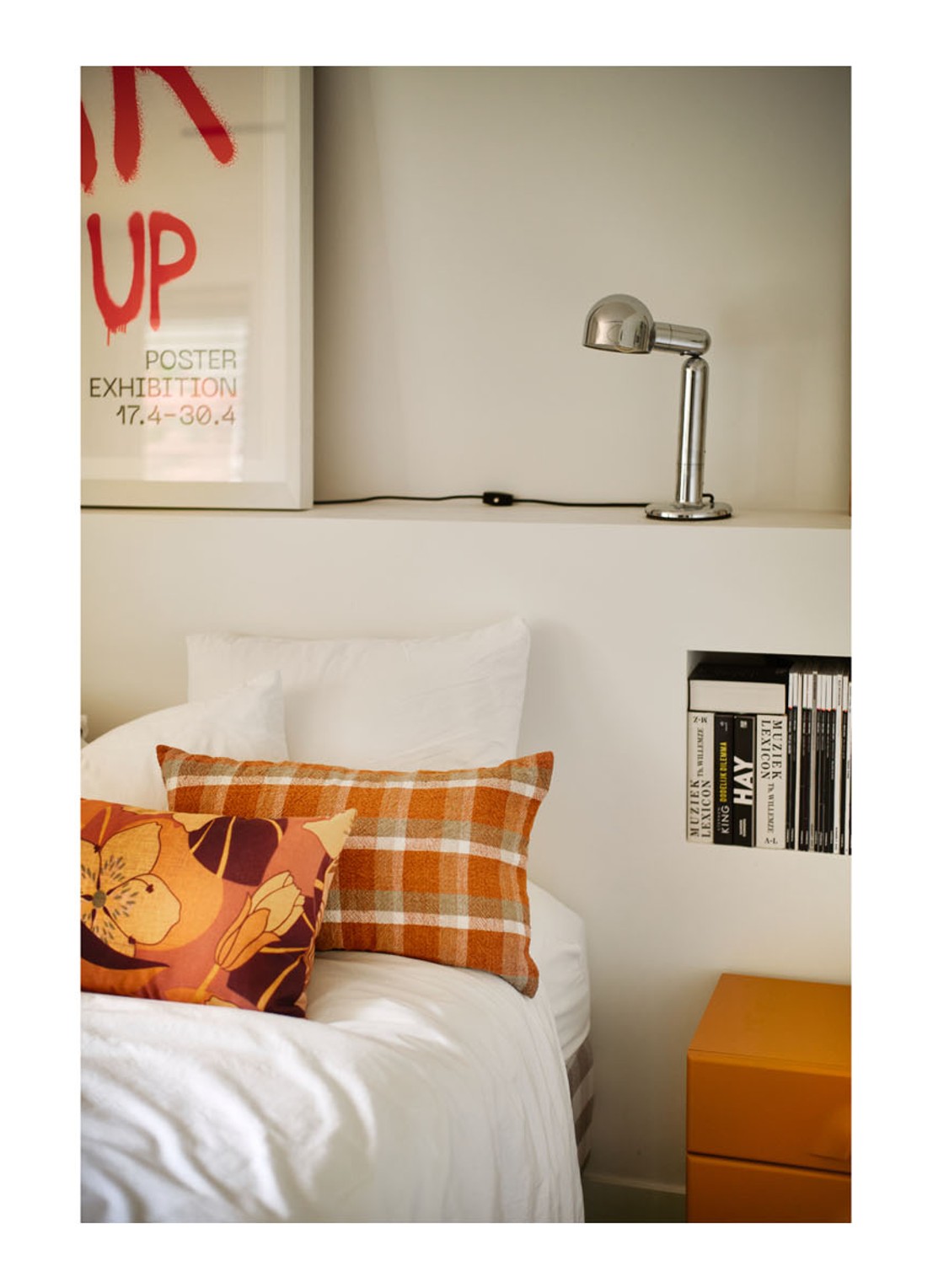 HKliving Woven sierkussen 60 x 35 cm - voorkant 2 oranjerood