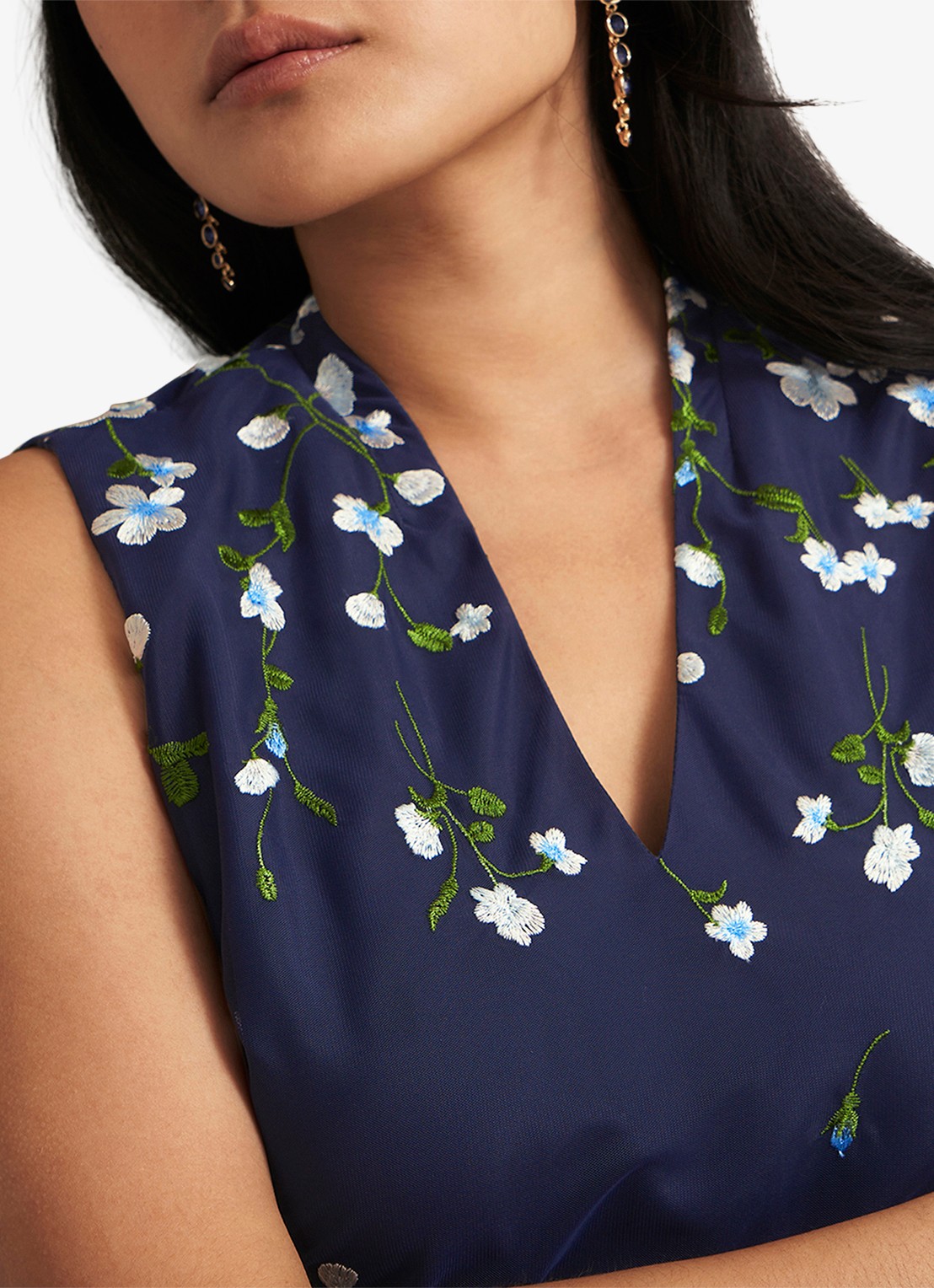 Hobbs Aria midi jurk met bloemenprint - detail 4 donkerblauw