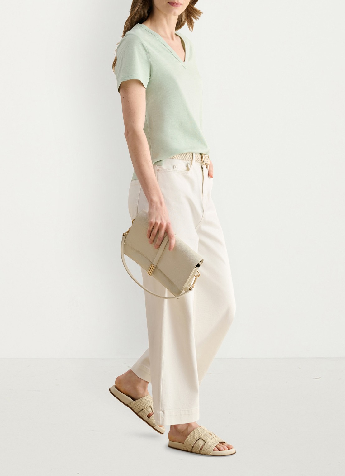 Hobbs Arianna T-shirt met V-hals - voorkant 3 groen