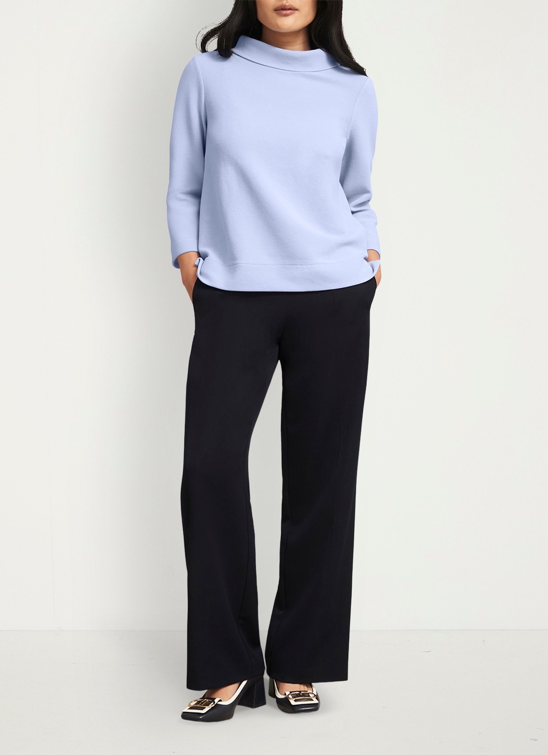 Hobbs Betsy top met boothals  - voorkant 3 lichtblauw