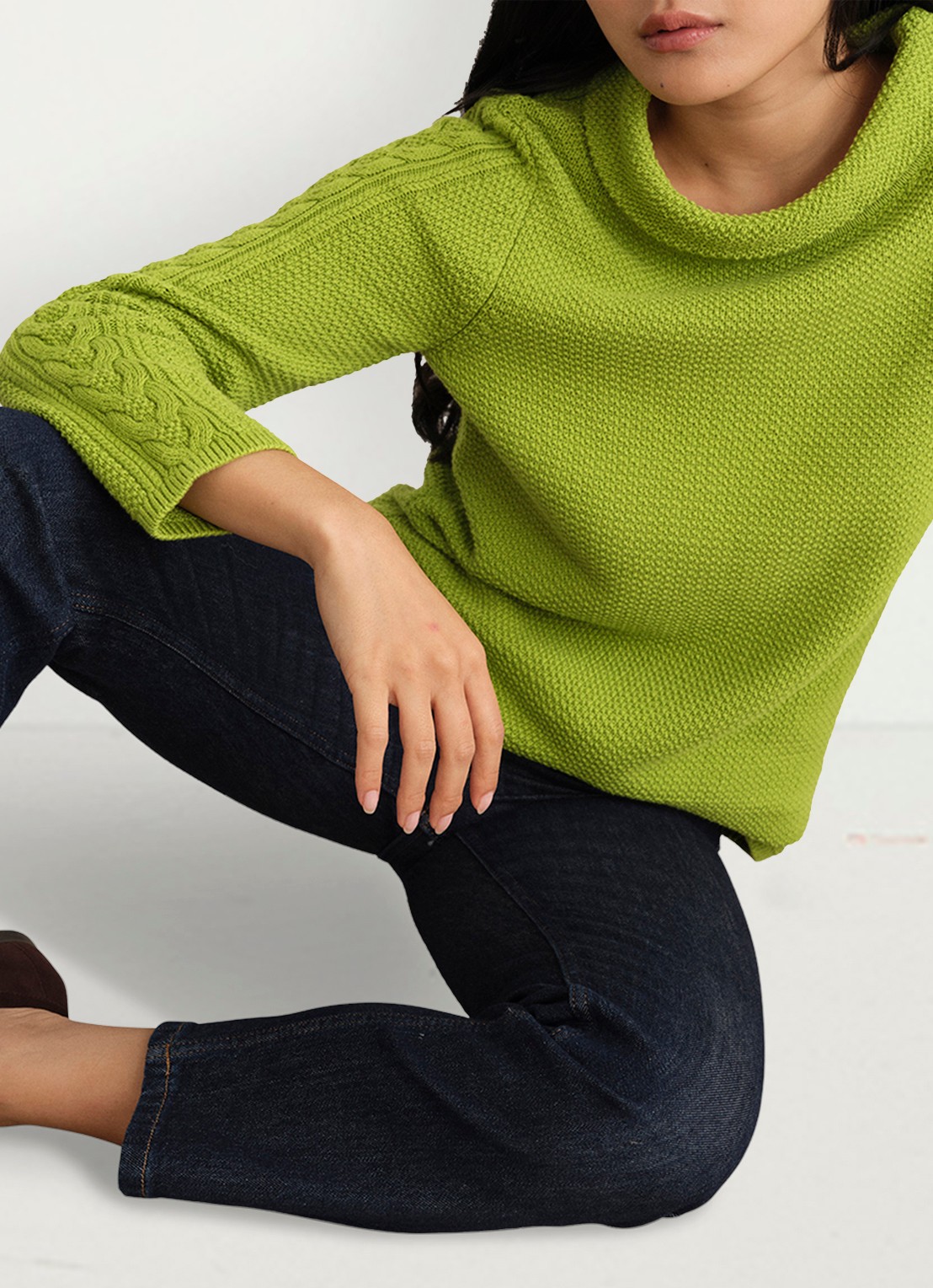 Hobbs Camilla grofgebreide trui met col - detail 4 groen
