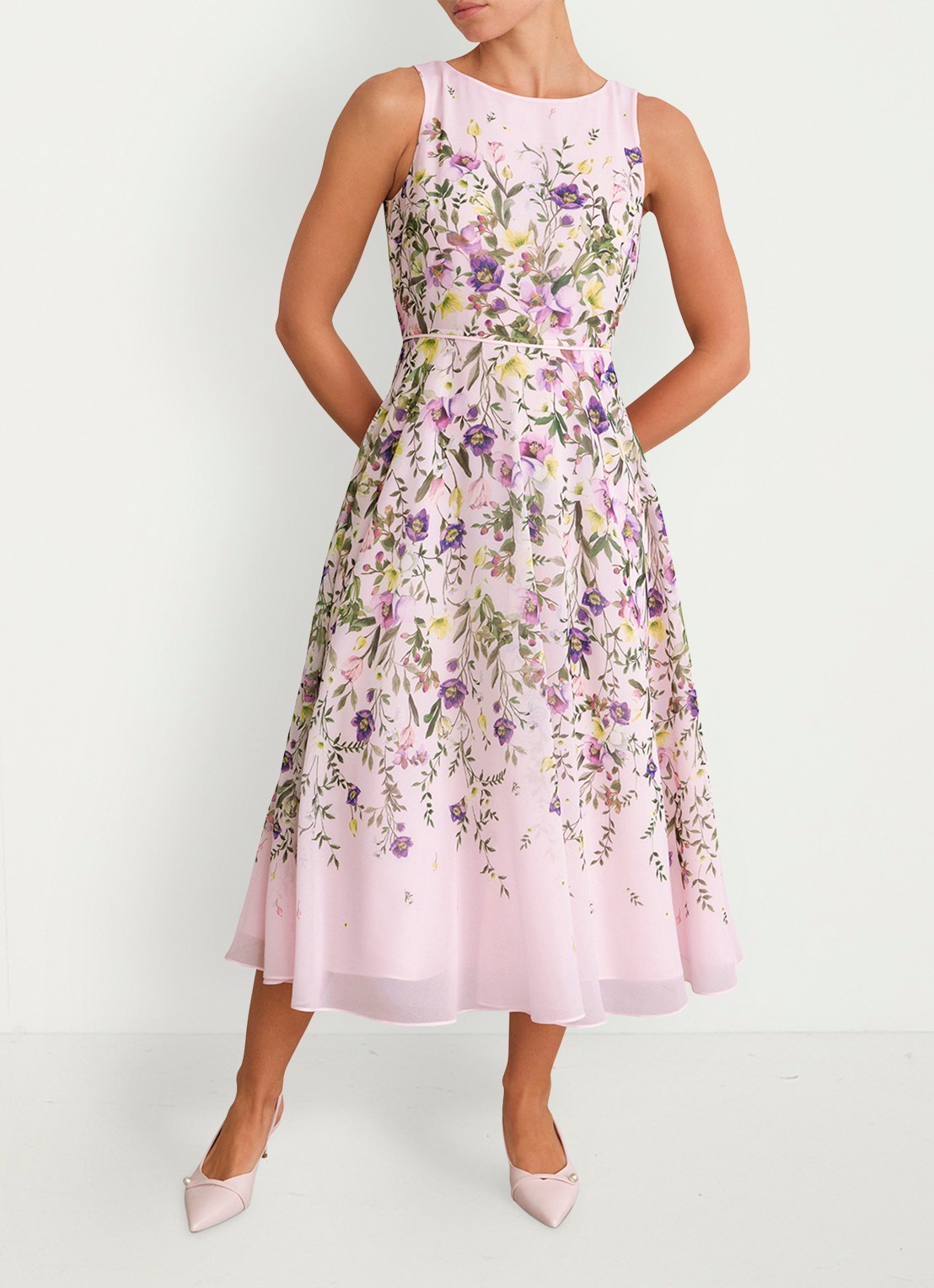 Hobbs Carly midi jurk met bloemenprint - voorkant 2 lichtroze