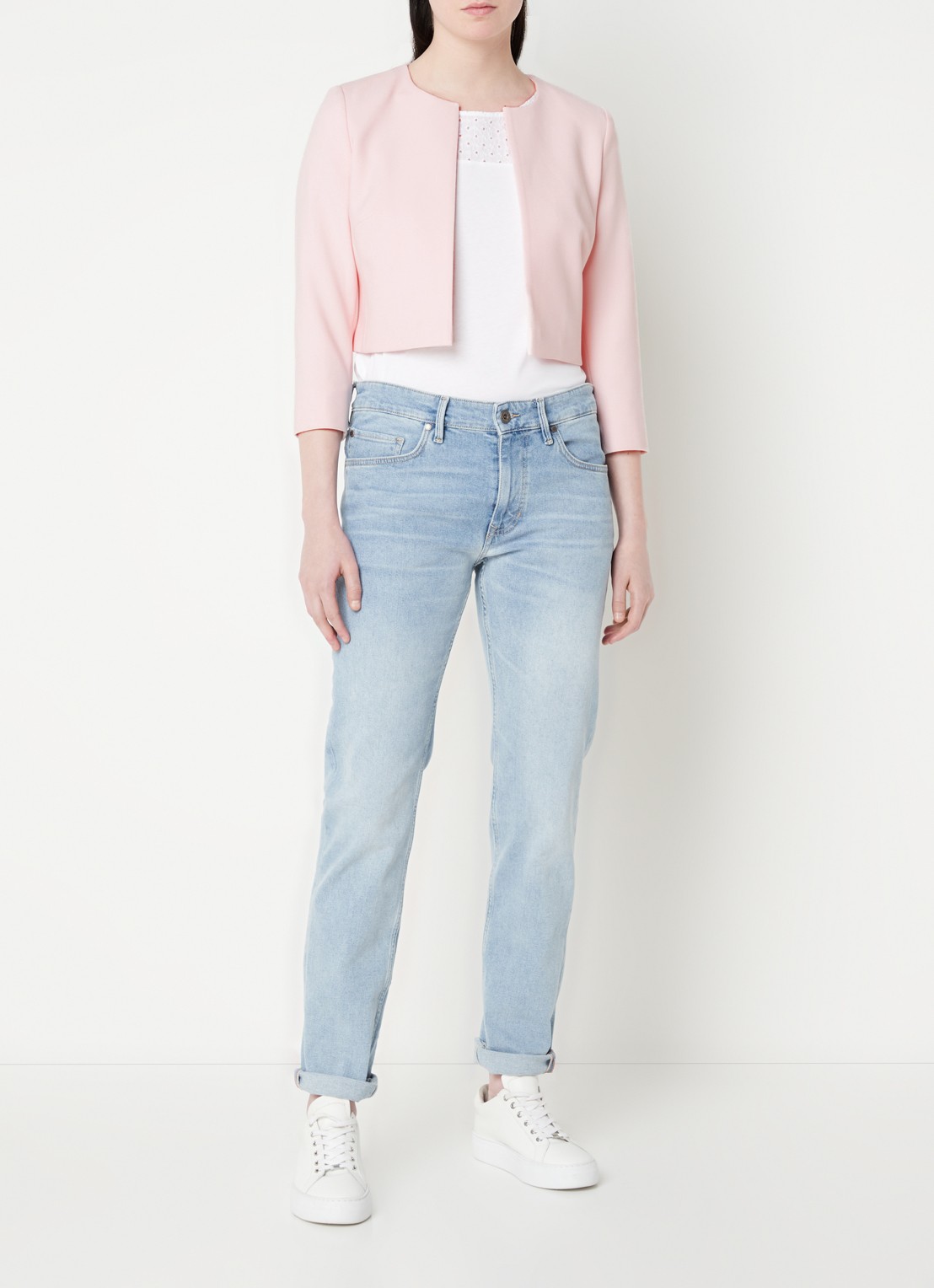Hobbs Elize bolero met schoudervulling - voorkant 3 lichtroze