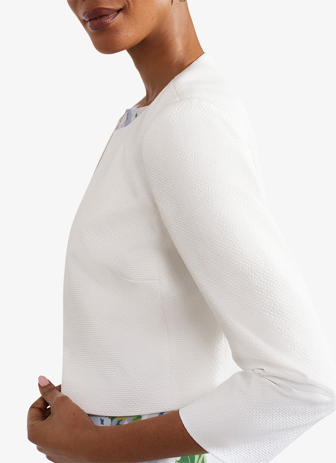 Hobbs Elize bolero met schoudervulling - detail 5 gebroken wit