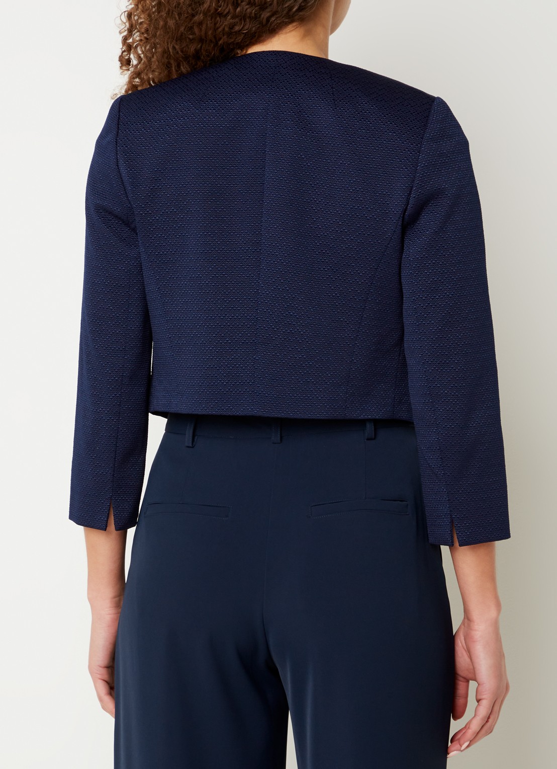 Hobbs Elize bolero met schoudervulling - achterkant donkerblauw