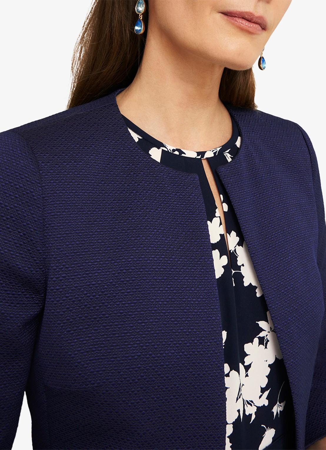 Hobbs Elize bolero met structuur - detail 4 donkerblauw